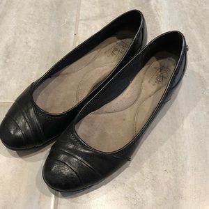 Black LifeStride flats, size 10